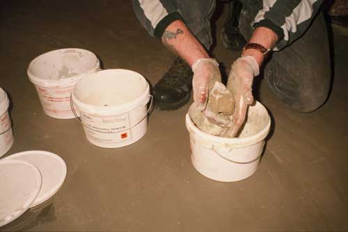 Mouldable Epoxy Putty for filling holes after removing injectors